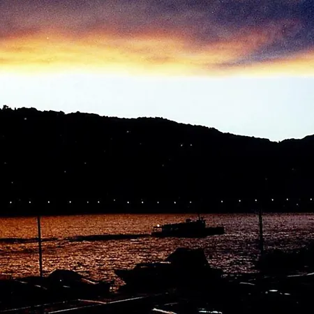 View 9 펜션 코모