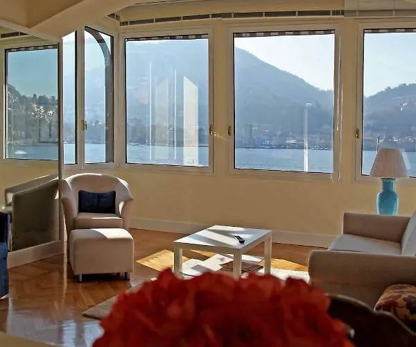 View 9 *